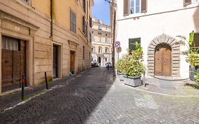 Vg Piazza Navona 5 Stelle Montecitorio Room